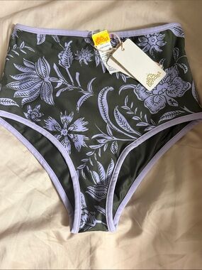 NWT Agua Bendita High-Waist Bikini Bottom in forest green and Lavender Floral